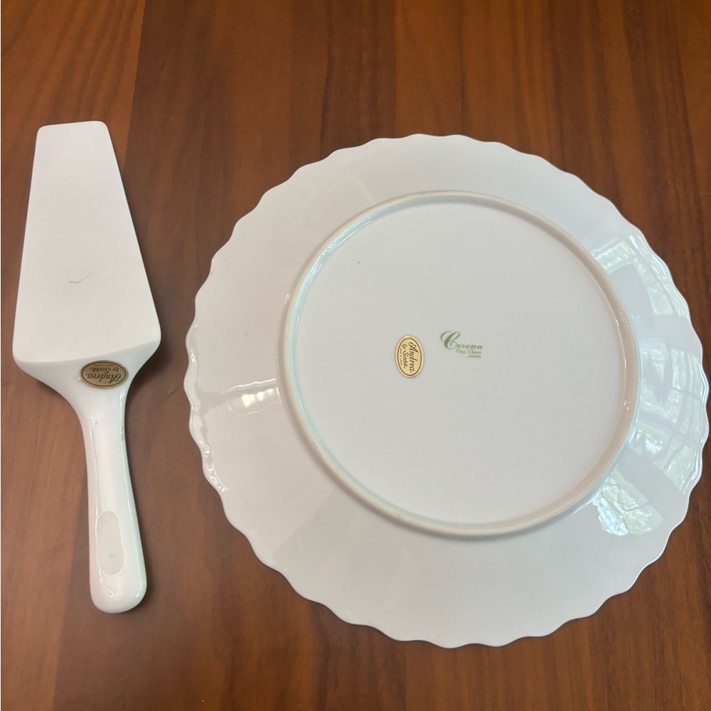 Andrea By Sadek 12” Floral Cake Plate and Server Set with Scalloped Gold Edge - Picture 2 of 6